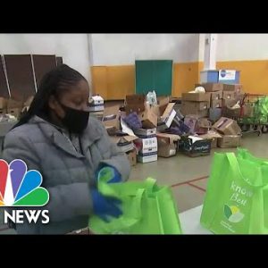 Lengthy Traces Originate At Meals Banks Forward Of Thanksgiving | NBC Nightly Data